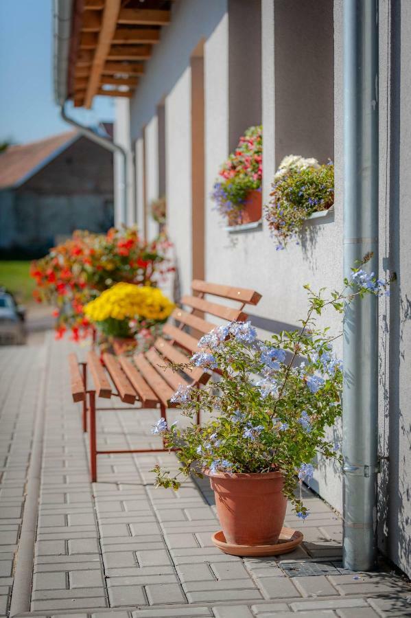 Vcelarstvi Pod Svatym Florianem Apartment Znojmo