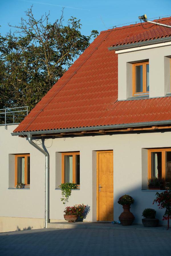 Vcelarstvi Pod Svatym Florianem Apartment Znojmo